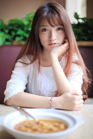 惊！白洁赵敏竟被5人玩了一夜？究竟发生了什么！